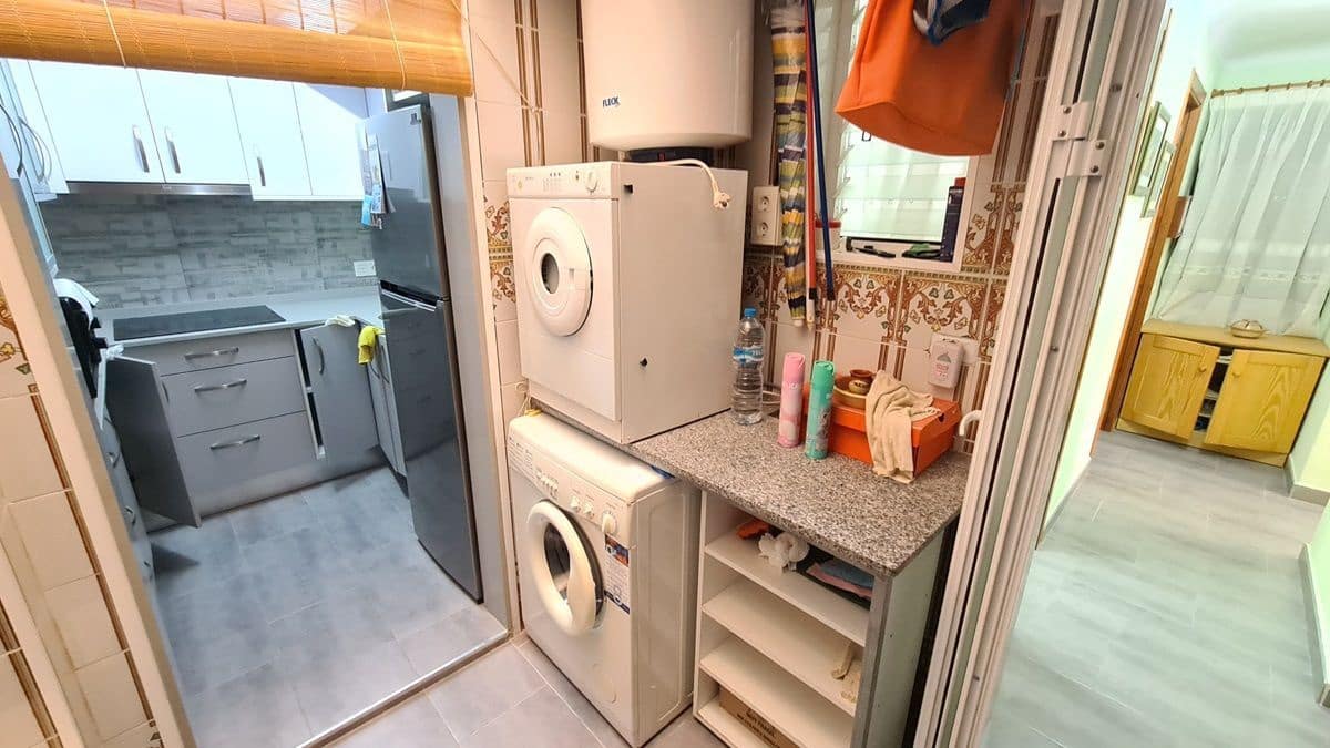 2 bedroom Bungalow for sale in Torrevieja - € 195,000 (Ref: 8297560)