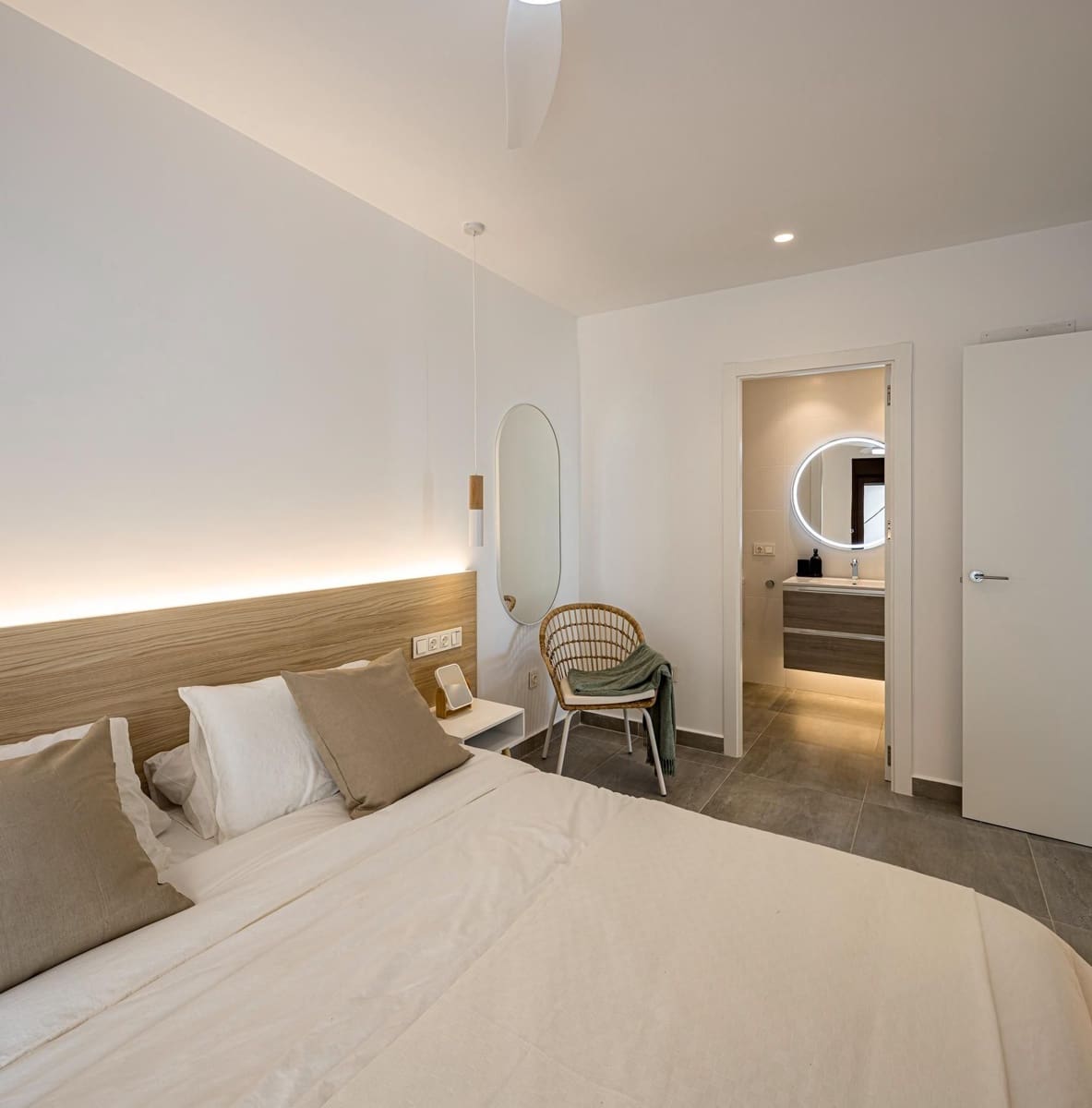 2 bedroom Bungalow for sale in Pilar de la Horadada with pool - € 252,900 (Ref: 8480566)