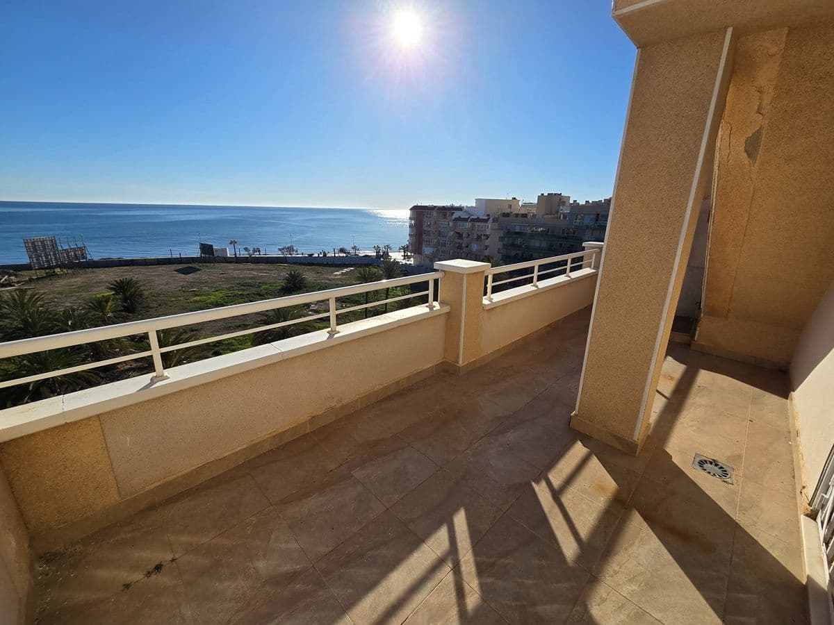 2 bedroom Penthouse for sale in Torrevieja - € 214,900 (Ref: 8813702)