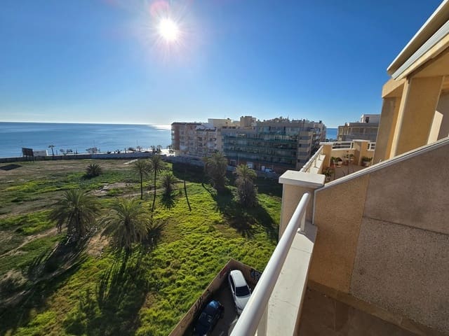 2 sypialnia Penthouse na sprzedaż w Torrevieja - 214 900 € (Ref: 8813702)