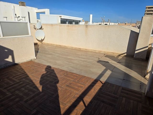 2 quarto Penthouse para venda em Torrevieja - 214 900 € (Ref: 8813703)