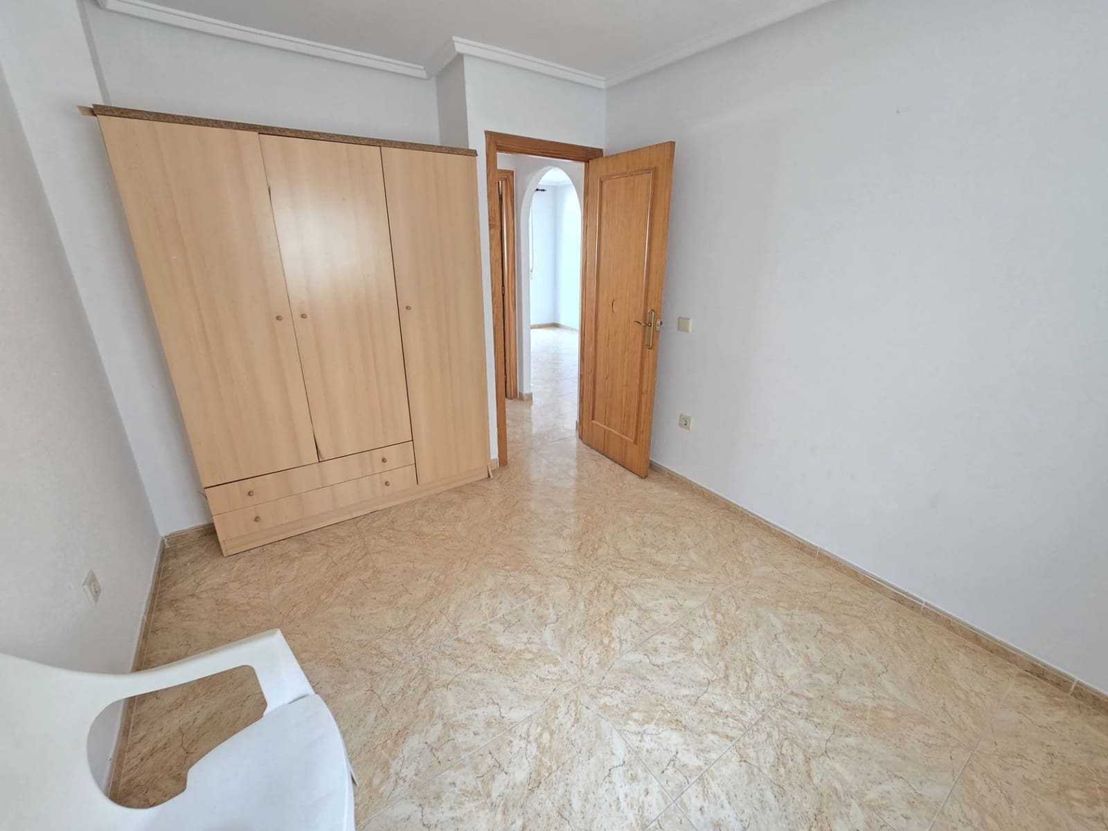 2 bedroom Apartment for sale in Torrevieja with pool - € 136,500 (Ref: 8874119)