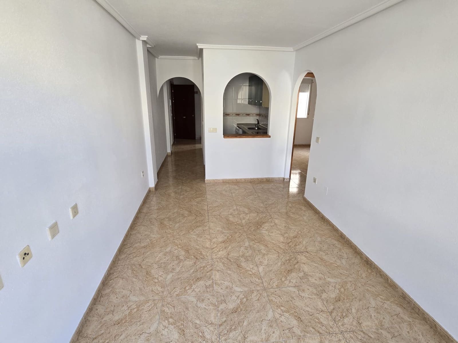 2 bedroom Apartment for sale in Torrevieja with pool - € 136,500 (Ref: 8874119)