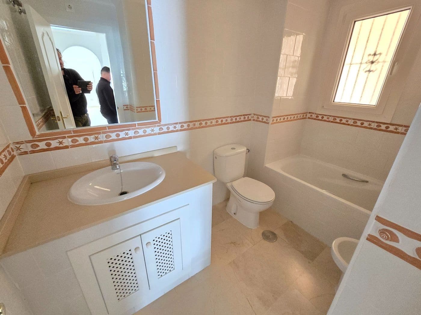 2 soveværelse Lejlighed til salg i Orihuela Costa med swimmingpool garage - € 169.000 (Ref: 8926070)