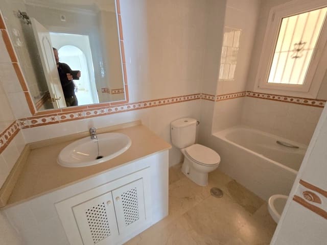 2 chambre Appartement à vendre à Orihuela Costa, Orihuela avec piscine garage - 165 000 € (Ref: 8926071)