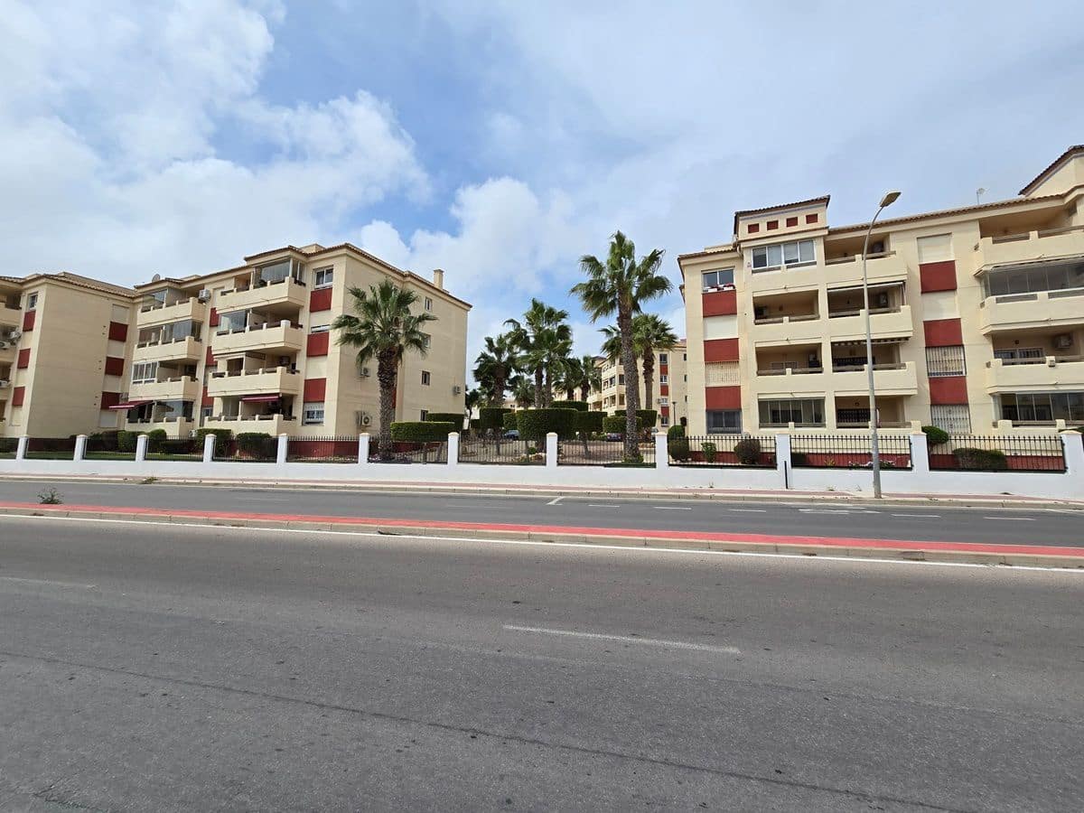 2 bedroom Apartment for sale in Orihuela Costa with pool garage - € 165,000 (Ref: 8926072)