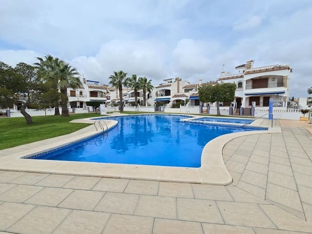 Apartamento de 2 habitaciones en Orihuela Costa, Orihuela en venta con piscina garaje - 169.000 € (Ref: 8926072)