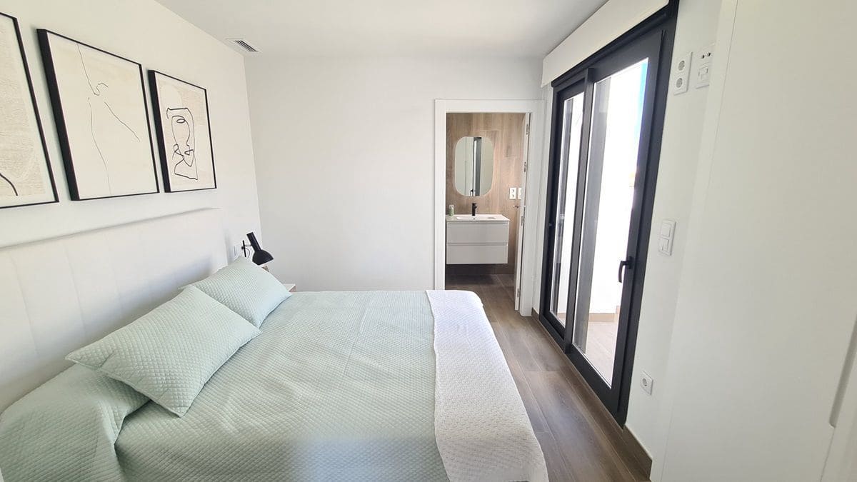 3 bedroom Villa for sale in Los Montesinos with pool garage - € 334,500 (Ref: 8948554)