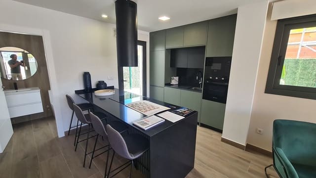 3 sypialnia Willa na sprzedaż w Los Montesinos z basenem garażem - 334 500 € (Ref: 8948554)