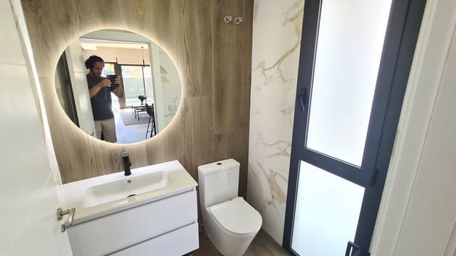 3 sypialnia Willa na sprzedaż w Los Montesinos z basenem garażem - 334 500 € (Ref: 8948554)