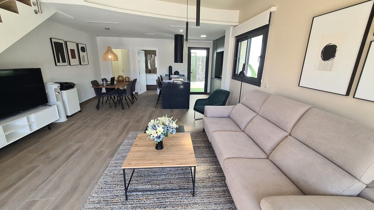 3 bedroom Villa for sale in Los Montesinos with pool garage - € 334,500 (Ref: 8948554)