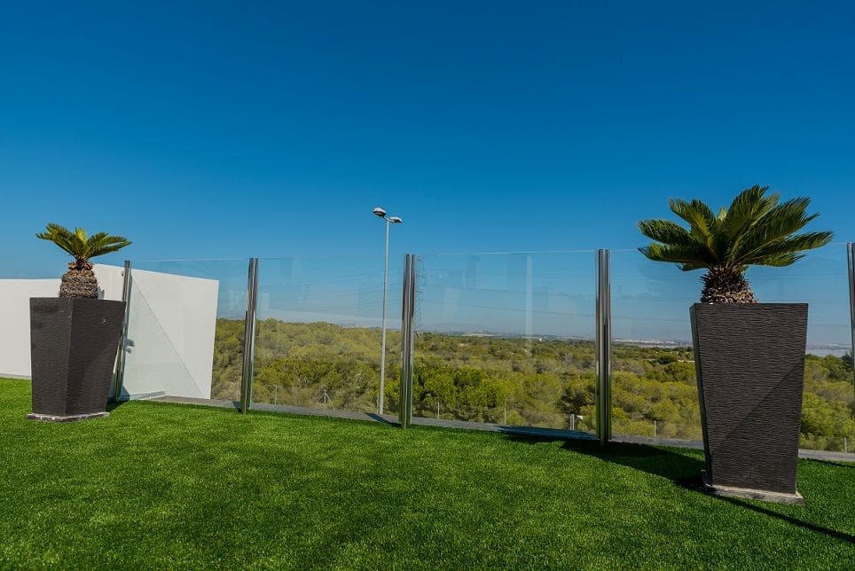 3 bedroom Villa for sale in Orihuela Costa with pool garage - € 390,000 (Ref: 8948555)