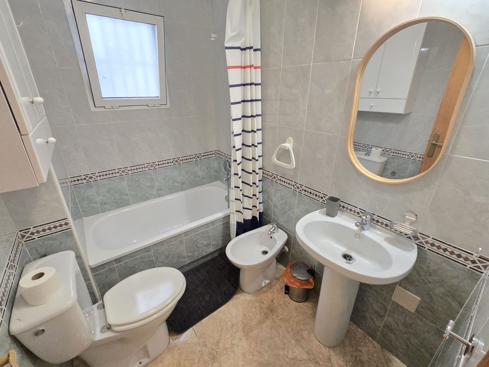 2 quarto Apartamento para venda em Torrevieja com piscina - 119 990 € (Ref: 9026282)