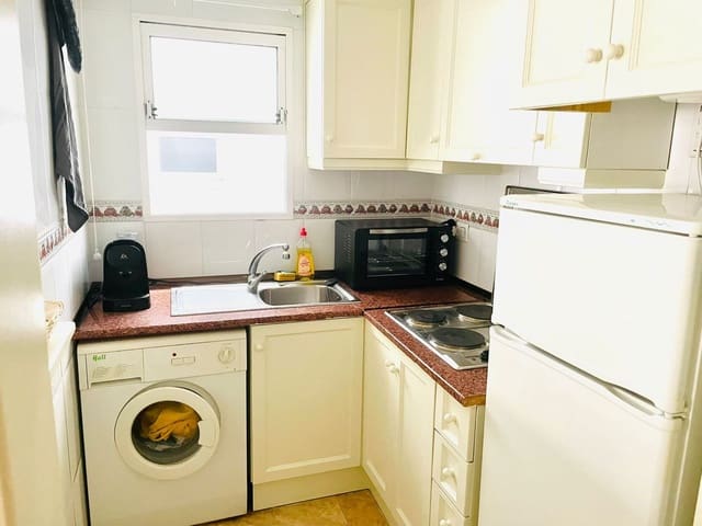 2 quarto Apartamento para venda em Torrevieja com piscina - 119 990 € (Ref: 9026284)