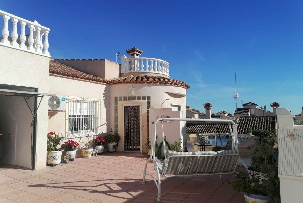 3 bedroom Villa for sale in San Miguel de Salinas with pool garage - € 245,000 (Ref: 9034355)