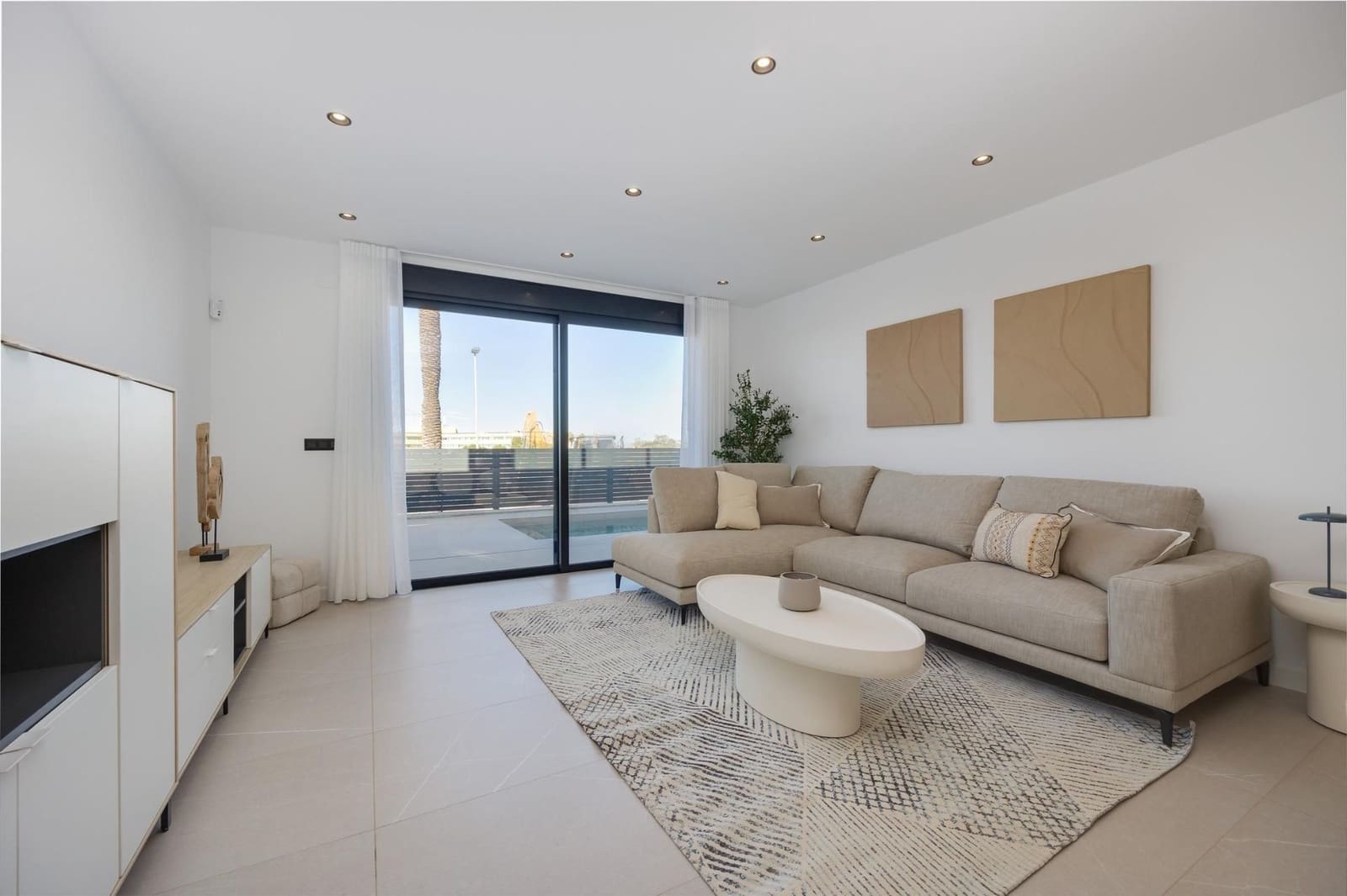 3 bedroom Villa for sale in Torrevieja with pool - € 585,000 (Ref: 9108485)