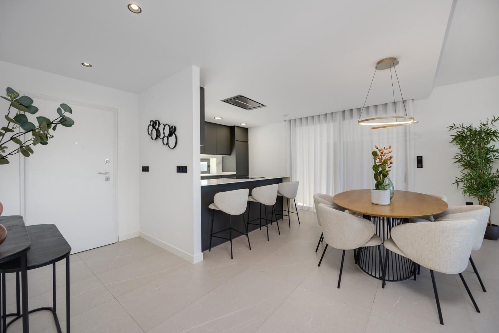 3 bedroom Villa for sale in Torrevieja with pool - € 585,000 (Ref: 9108485)