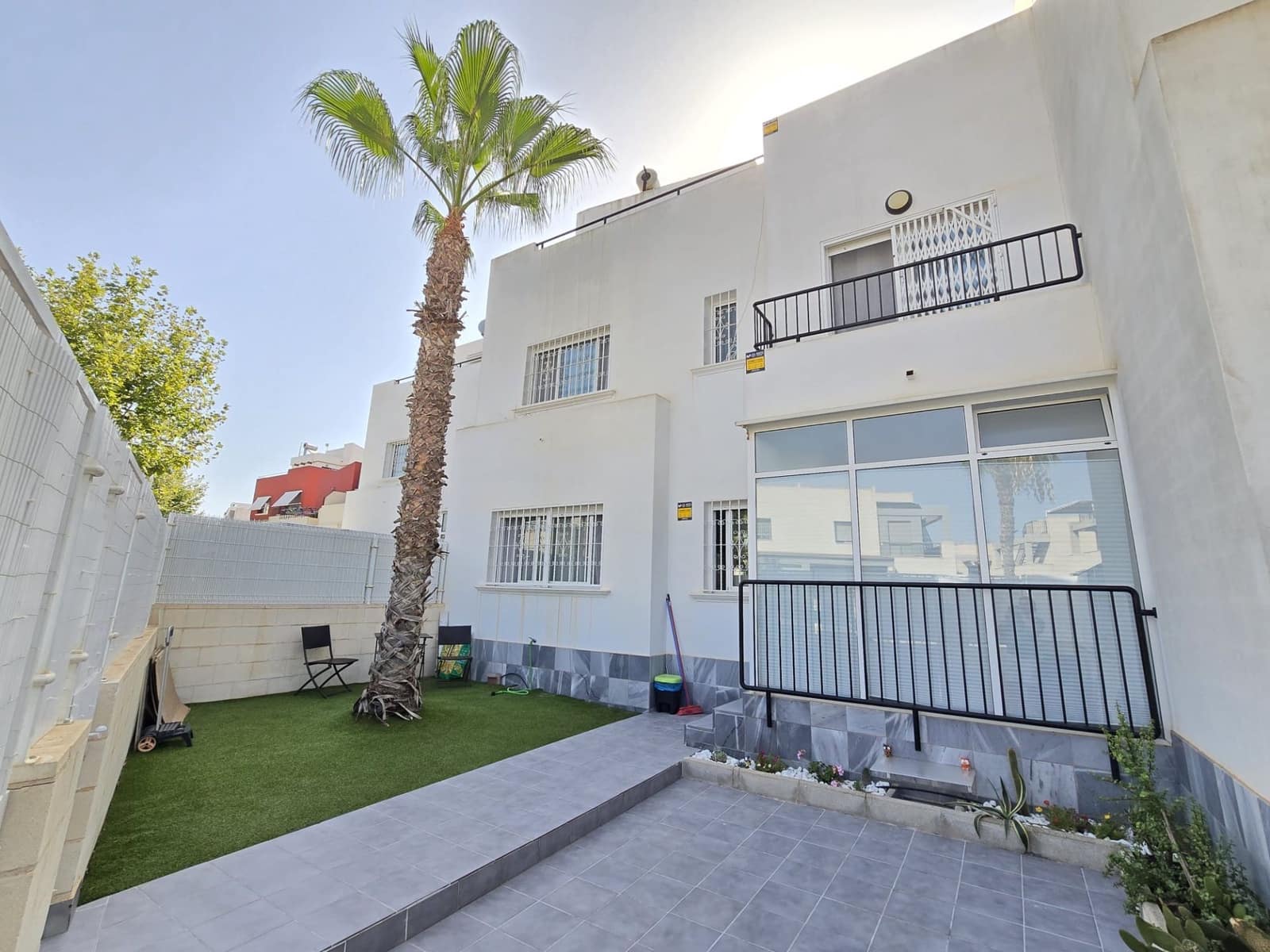 2 soverom Hus til salgs i Torrevieja med svømmebasseng - € 240 000 (Ref: 9162072)