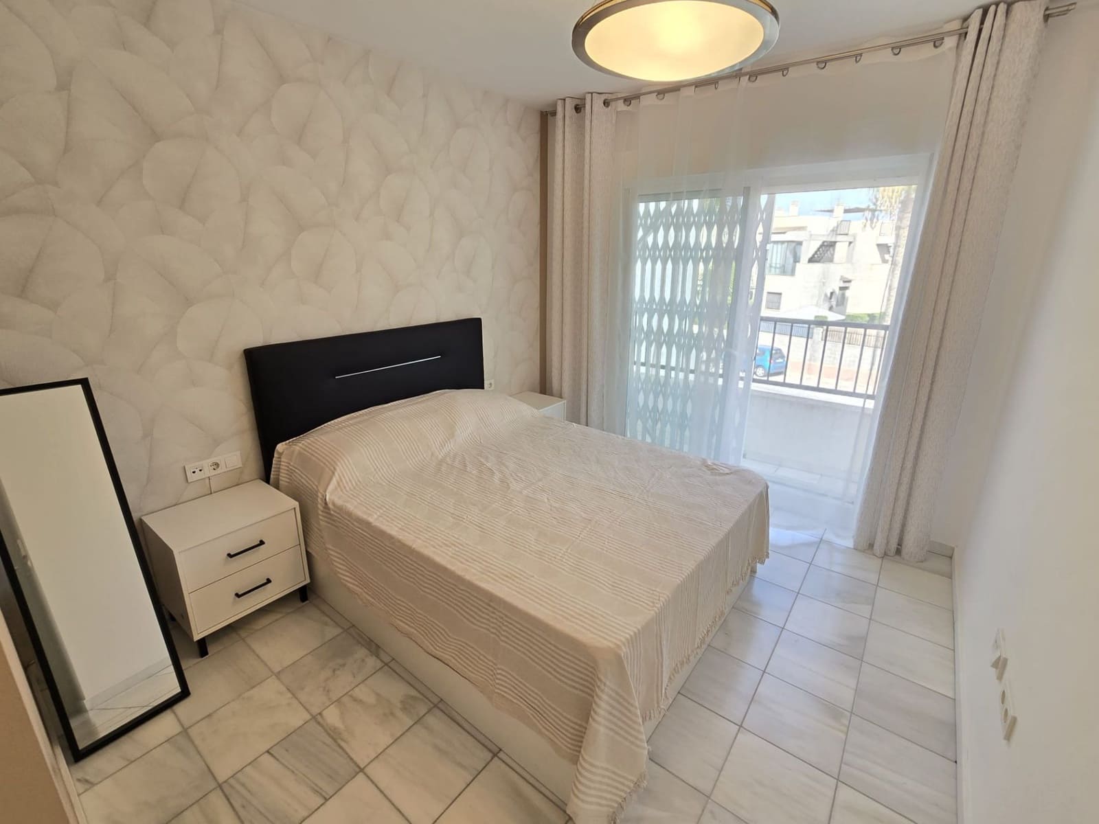 2 soverom Hus til salgs i Torrevieja med svømmebasseng - € 240 000 (Ref: 9162073)