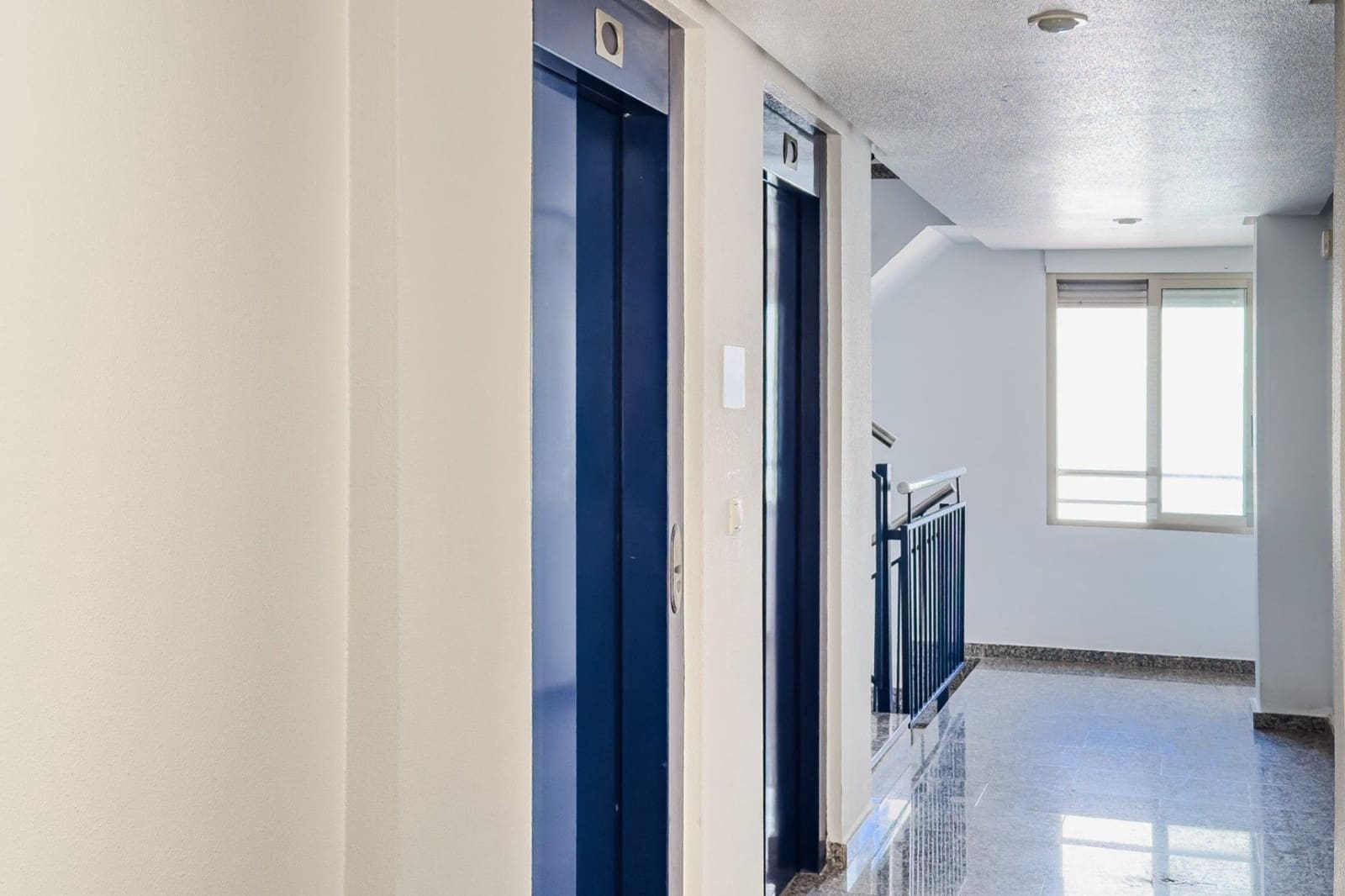 2 chambre Penthouse à vendre à Torrevieja avec piscine garage - 395 000 € (Ref: 9165552)