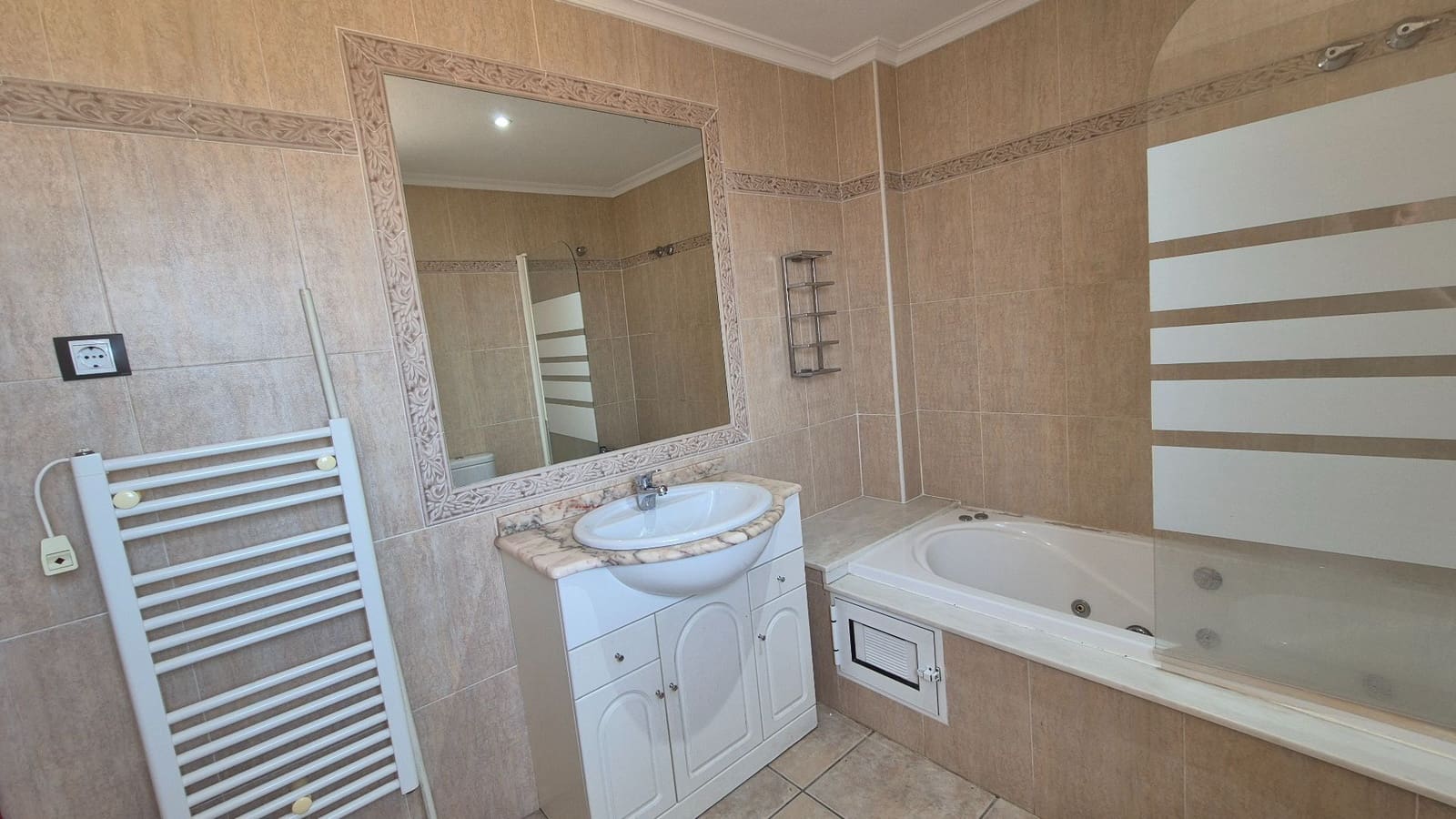 3 bedroom Villa for sale in Orihuela Costa with pool garage - € 355,000 (Ref: 9165553)