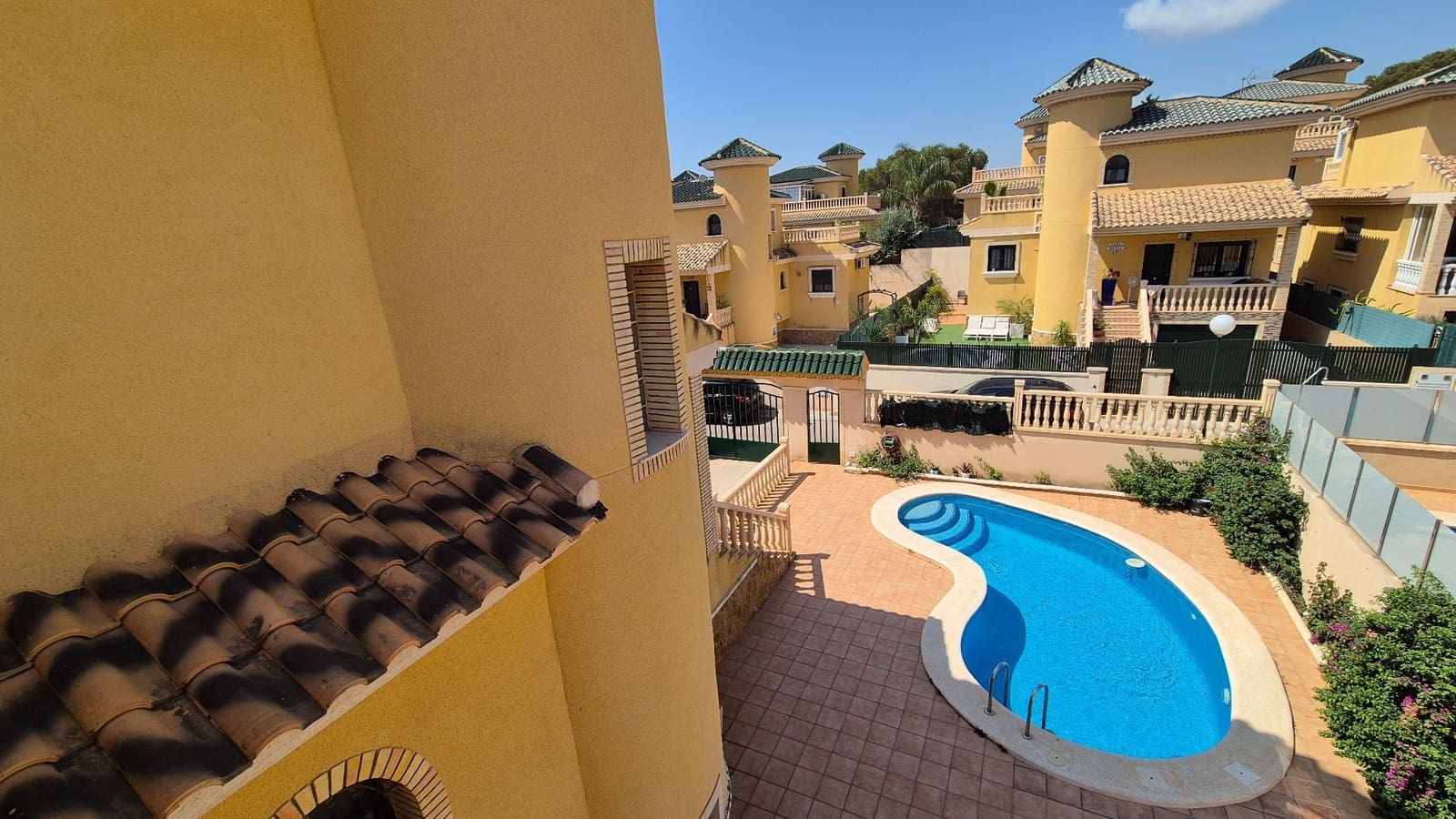 3 bedroom Villa for sale in Orihuela Costa with pool garage - € 355,000 (Ref: 9165553)