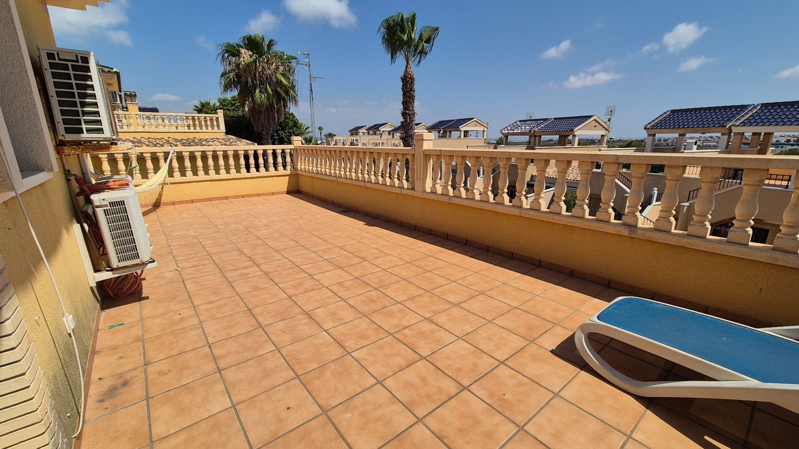 3 bedroom Villa for sale in Orihuela Costa with pool garage - € 355,000 (Ref: 9165553)