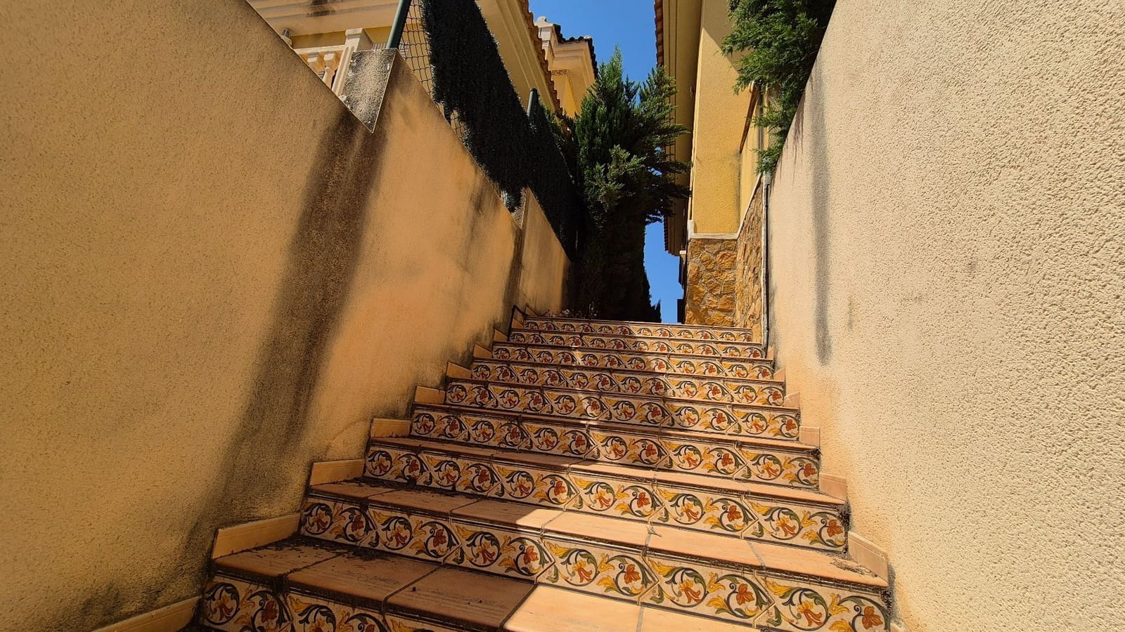 3 bedroom Villa for sale in Orihuela Costa with pool garage - € 355,000 (Ref: 9165553)