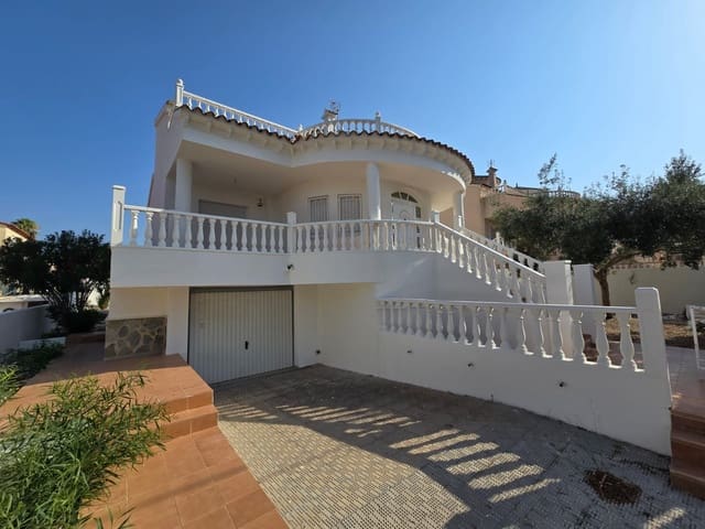 3 sovrum Villa till salu i San Miguel de Salinas med pool garage - 468 000 € (Ref: 9173246)