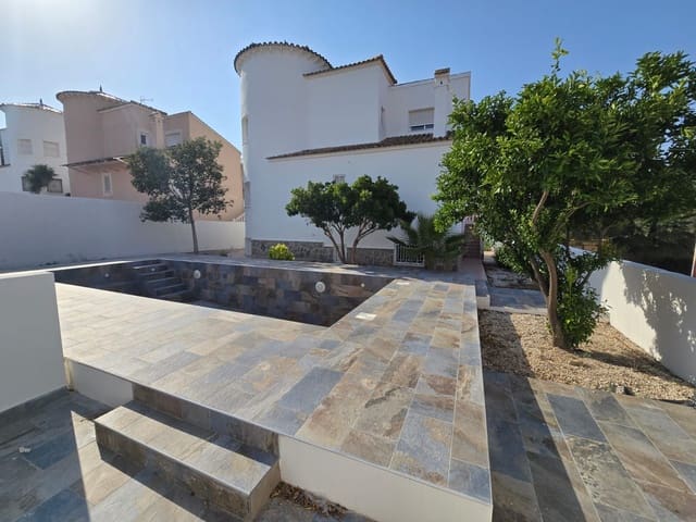 3 sovrum Villa till salu i San Miguel de Salinas med pool garage - 468 000 € (Ref: 9173246)