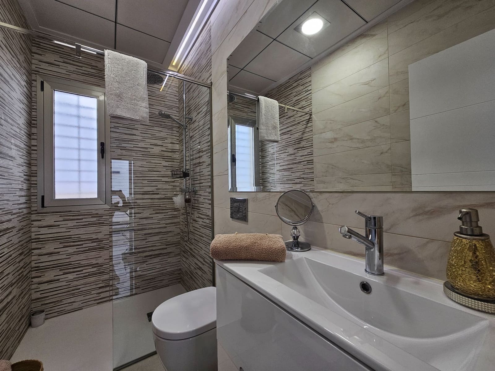 3 bedroom Villa for sale in Orihuela Costa with pool garage - € 369,950 (Ref: 9176225)