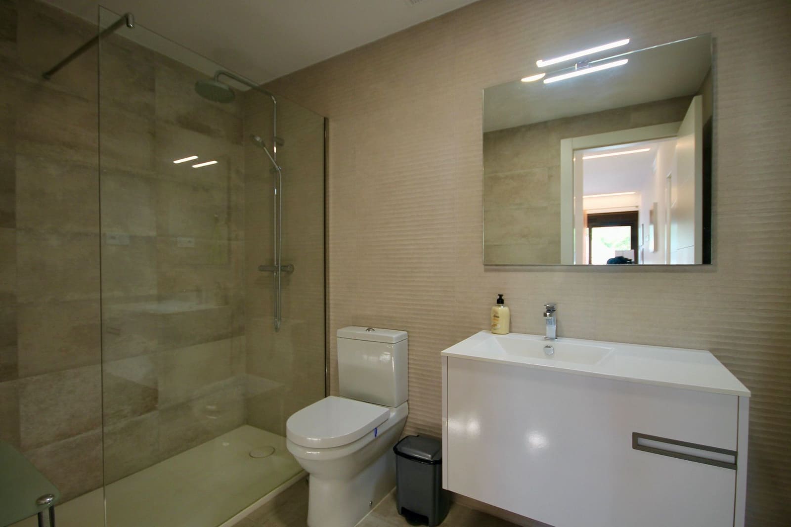 3 sypialnia Willa na sprzedaż w Pilar de la Horadada z garażem - 389 900 € (Ref: 9176226)