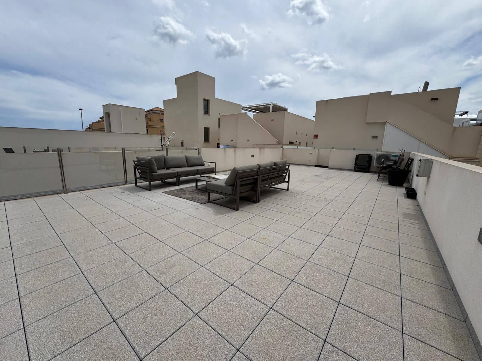 3 bedroom Villa for sale in Orihuela Costa with pool garage - € 369,950 (Ref: 9193563)