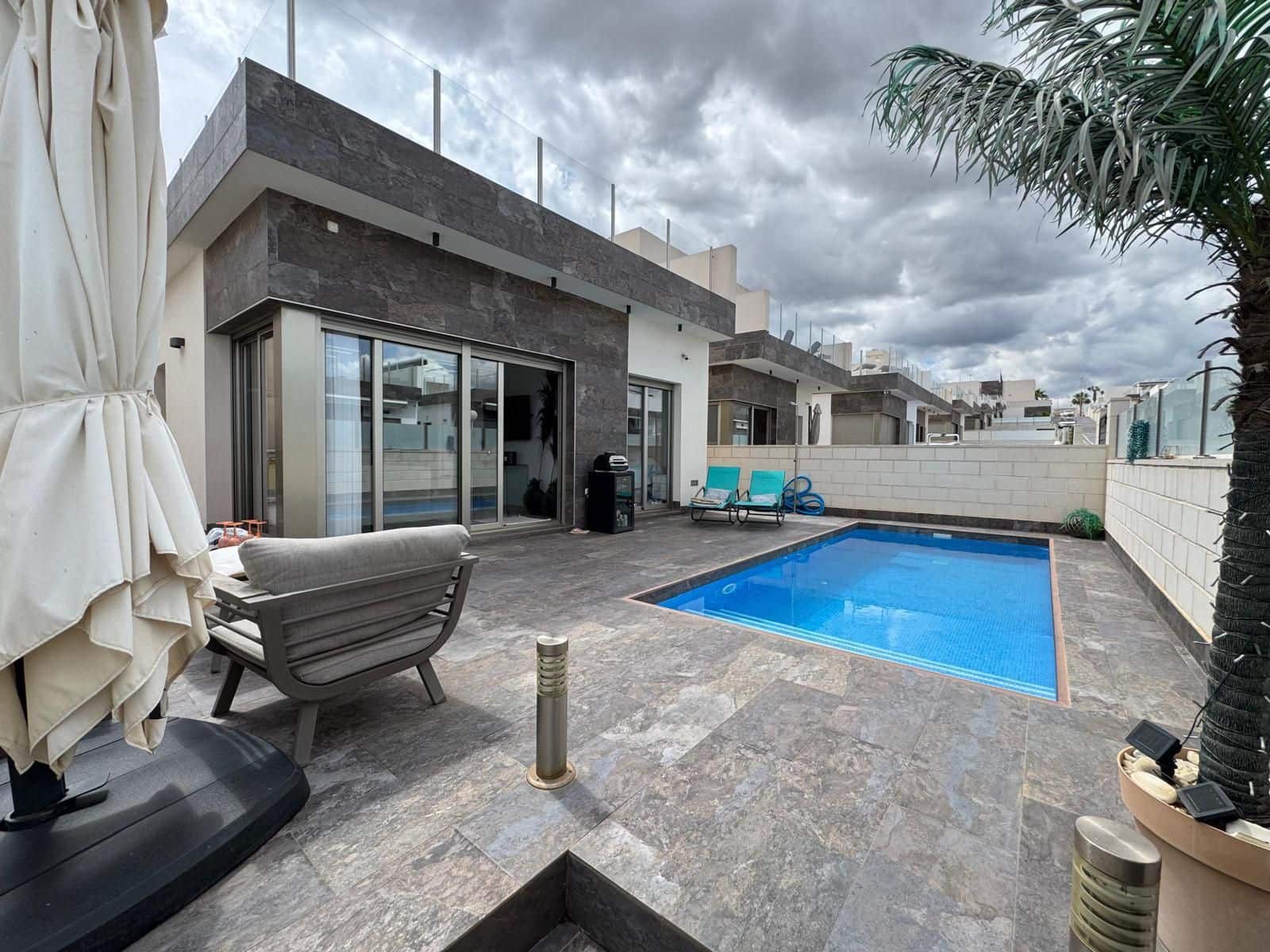 3 bedroom Villa for sale in Orihuela Costa with pool garage - € 369,950 (Ref: 9193563)