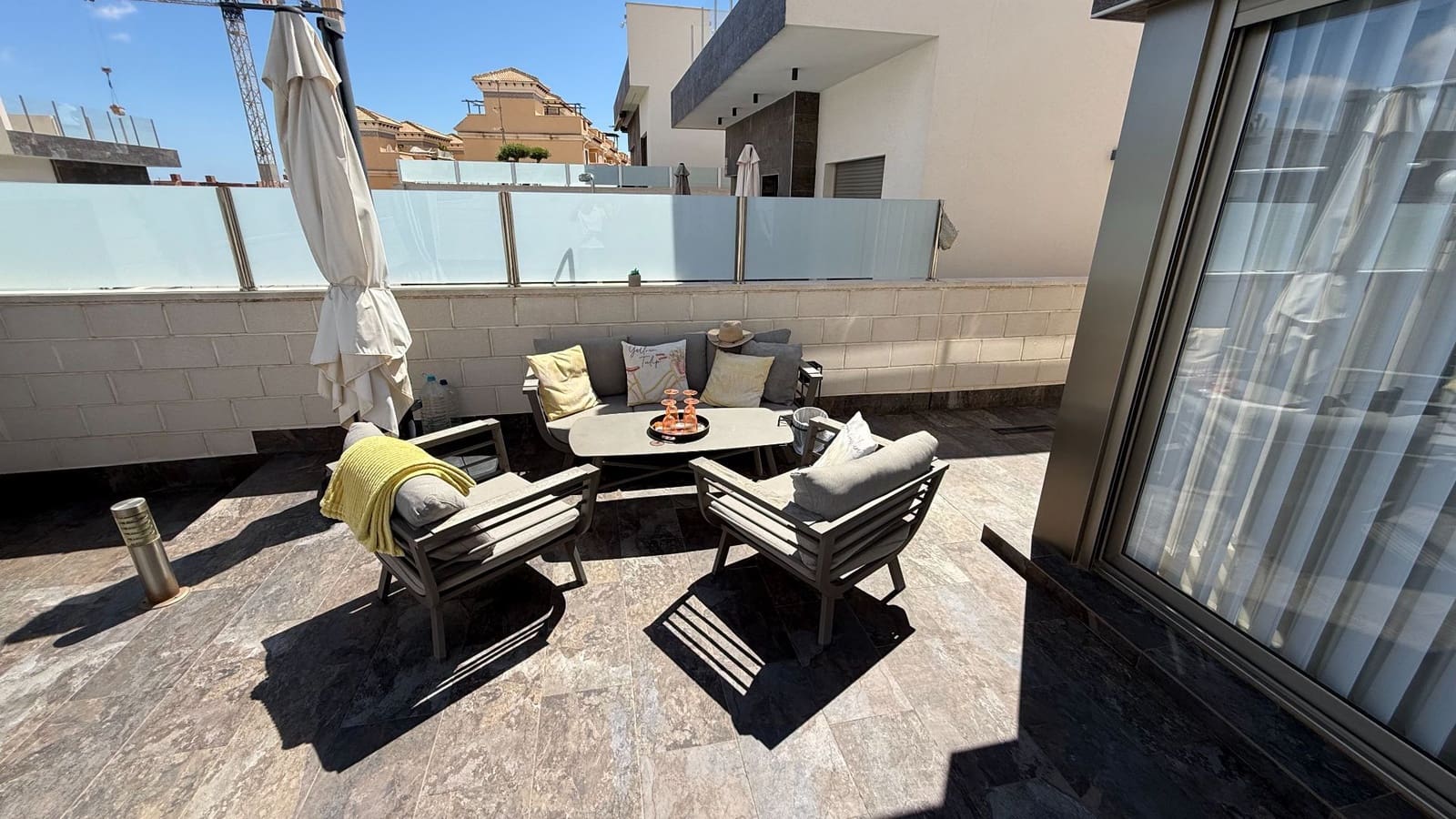 3 bedroom Villa for sale in Orihuela Costa with pool garage - € 369,950 (Ref: 9193563)