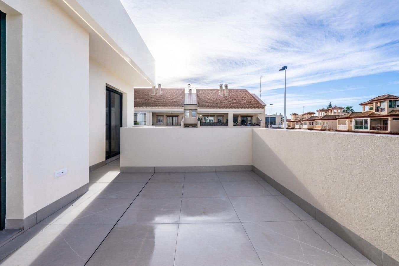 3 bedroom Villa for sale in Roldan with pool - € 415,950 (Ref: 9208131)