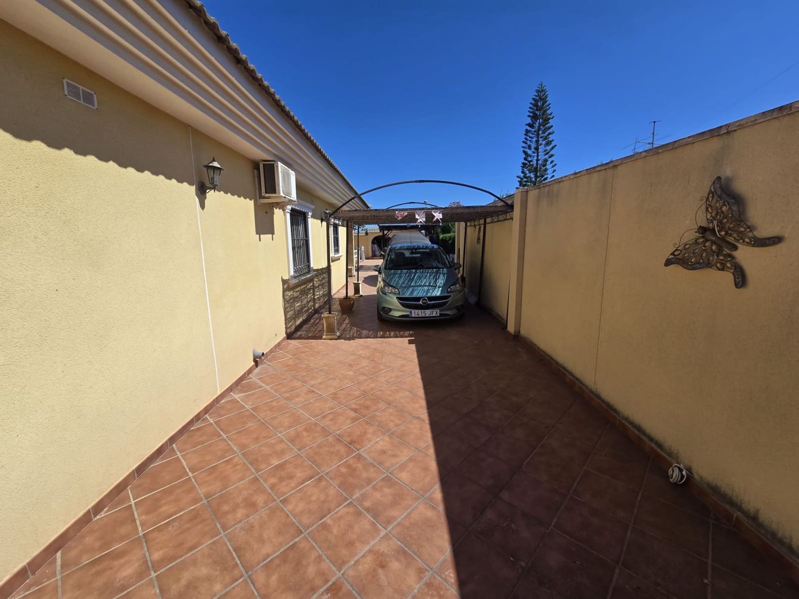 6 quarto Moradia para venda em Torrevieja com piscina garagem - 597 500 € (Ref: 9239667)