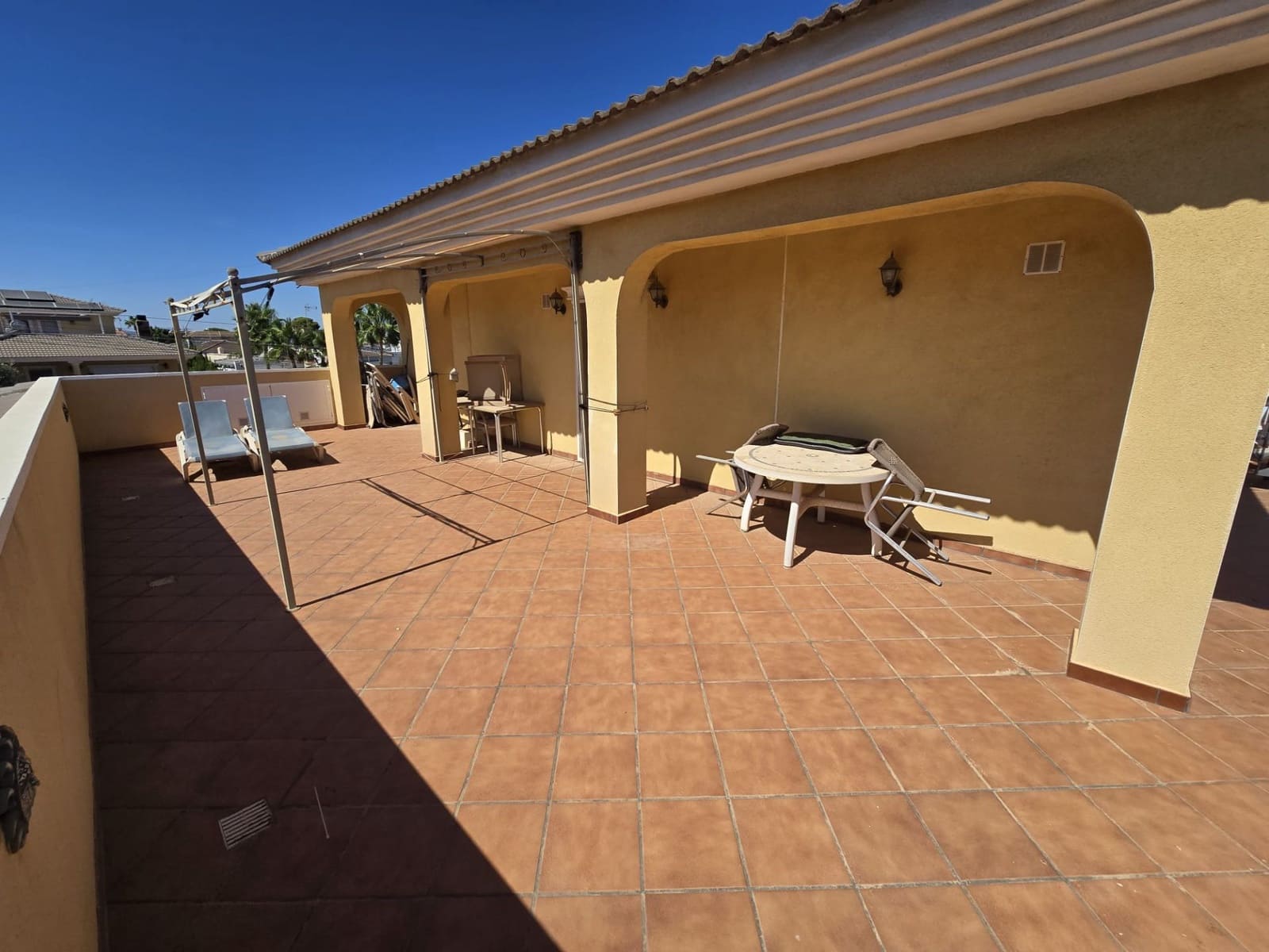 6 bedroom Villa for sale in Torrevieja with pool garage - € 597,500 (Ref: 9239668)