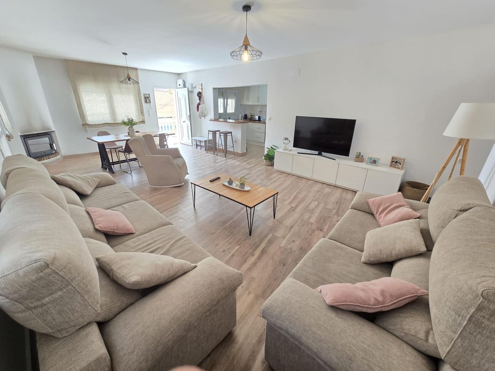 3 makuuhuone Huvila myytävänä paikassa Los Balcones mukana uima-altaan 
autotalli - 329 900 € (Ref: 9254763)