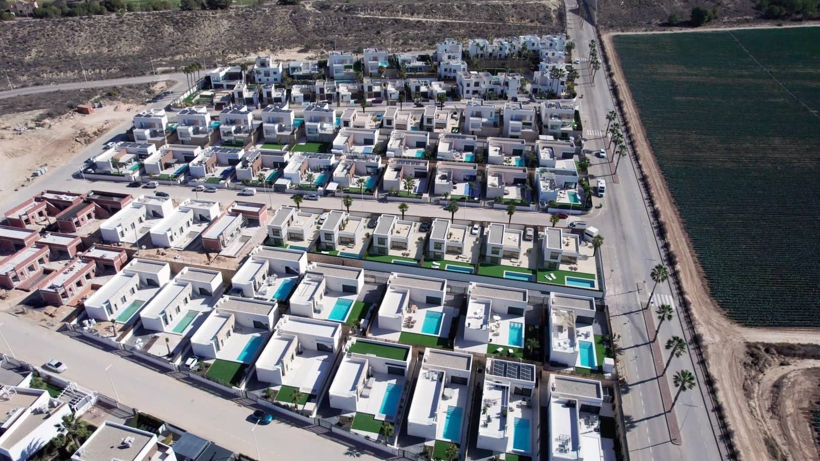 Chalet de 3 habitaciones en Algorfa en venta con piscina - 478.000 € (Ref: 9308302)