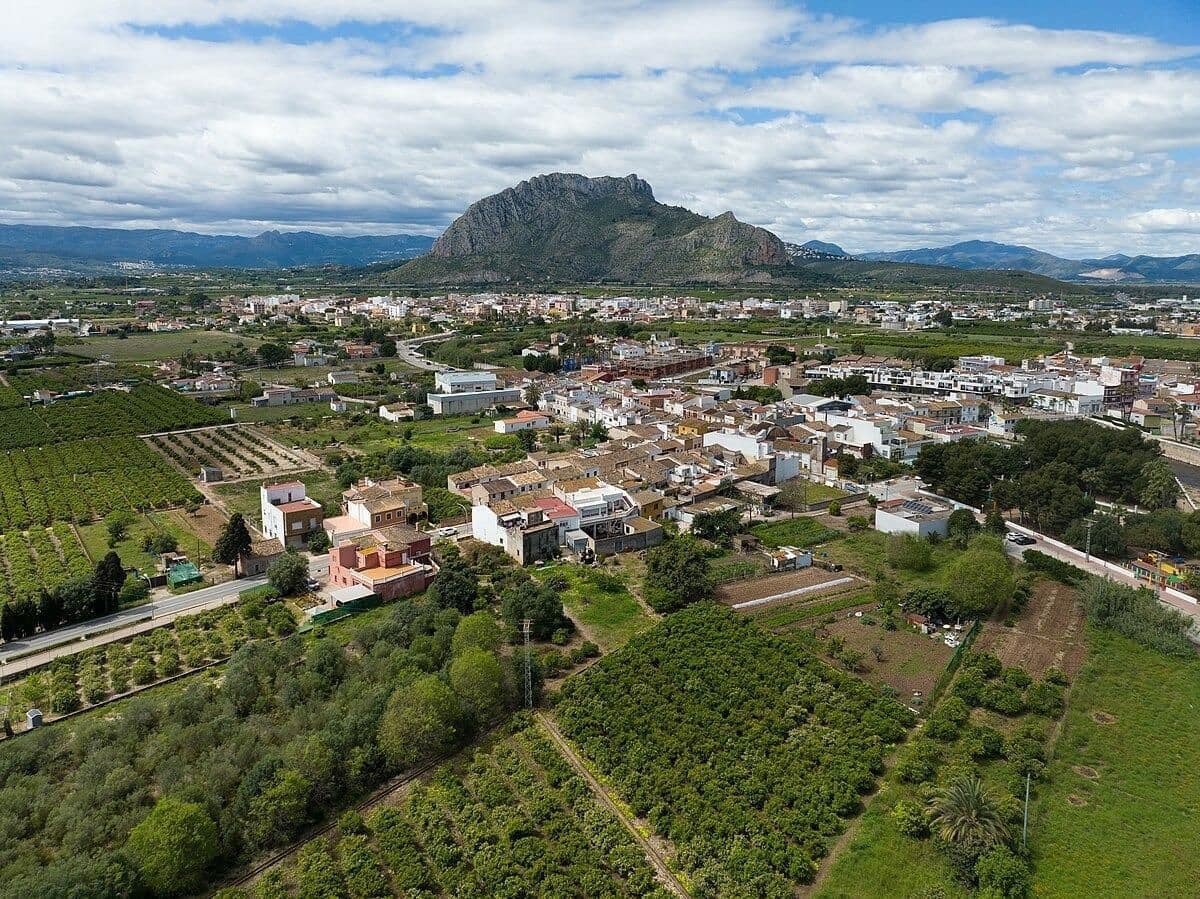 Chalet de 3 habitaciones en Els Poblets en venta - 415.000 € (Ref: 9308324)