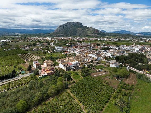 Chalet de 3 habitaciones en Els Poblets en venta - 415.000 € (Ref: 9308324)