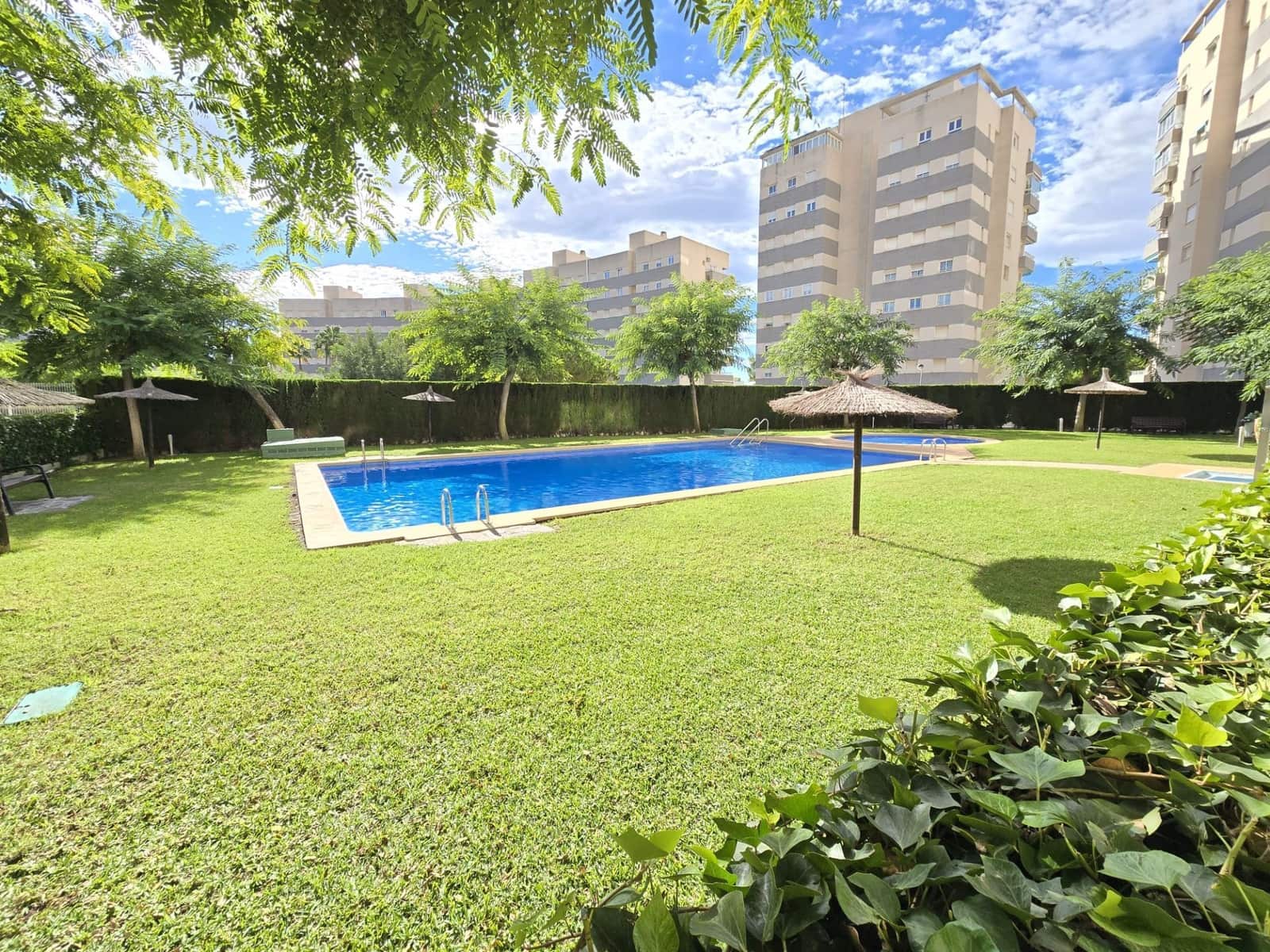 2 sovrum Lägenhet till salu i El Campello med pool - 330 000 € (Ref: 9390323)