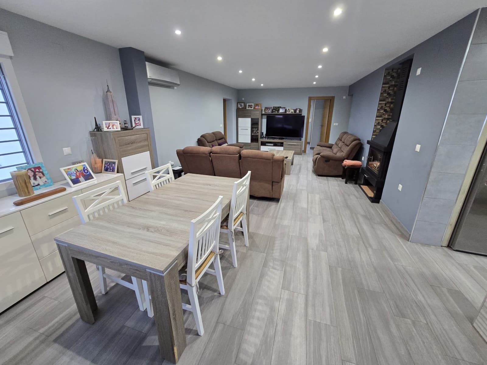 4 bedroom Villa for sale in Torrevieja with pool garage - € 570,000 (Ref: 9400513)