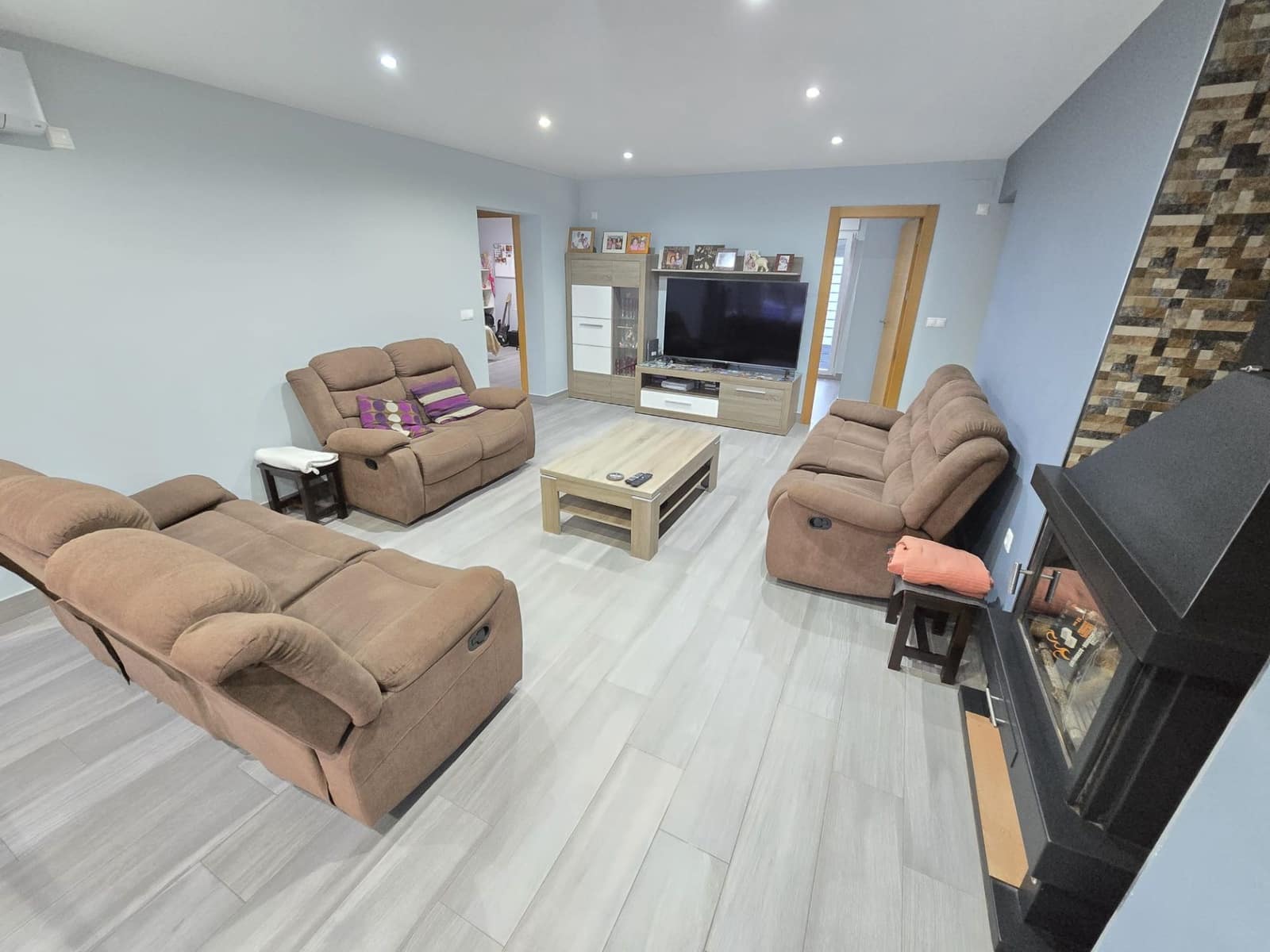 4 bedroom Villa for sale in Torrevieja with pool garage - € 570,000 (Ref: 9400513)