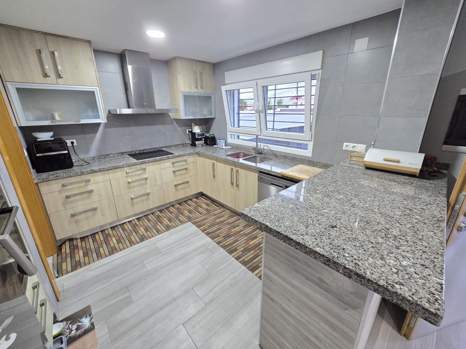 4 bedroom Villa for sale in Torrevieja with pool garage - € 570,000 (Ref: 9400513)