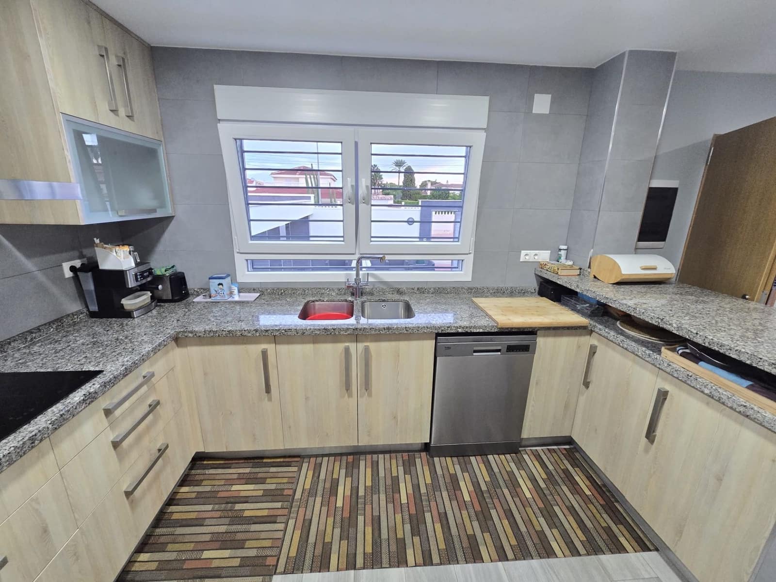 4 bedroom Villa for sale in Torrevieja with pool garage - € 570,000 (Ref: 9400513)