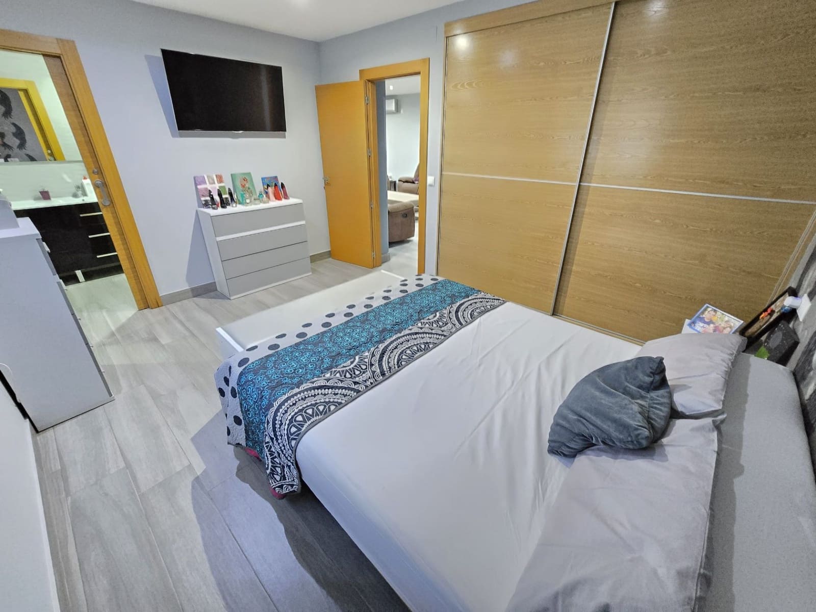 4 bedroom Villa for sale in Torrevieja with pool garage - € 570,000 (Ref: 9400513)