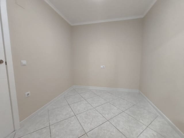 2 makuuhuone Bungalow myytävänä paikassa Torrevieja - 119 000 € (Ref: 9491133)