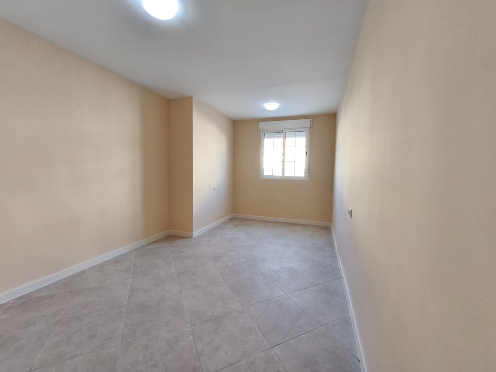 2 makuuhuone Bungalow myytävänä paikassa Torrevieja - 119 000 € (Ref: 9491133)